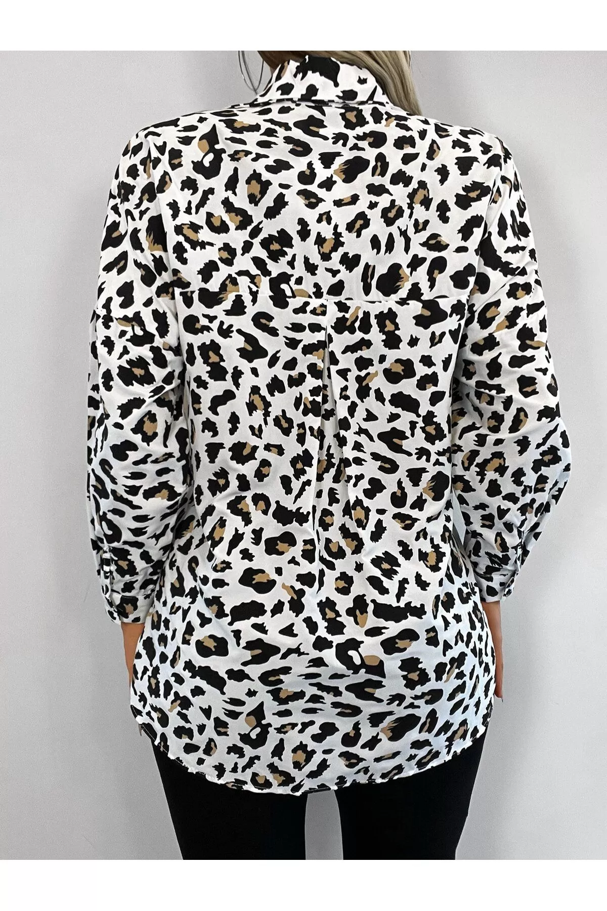 ARM-22Y001147 Bej Leopar Desen Oversize Uzun Basic Gömlek