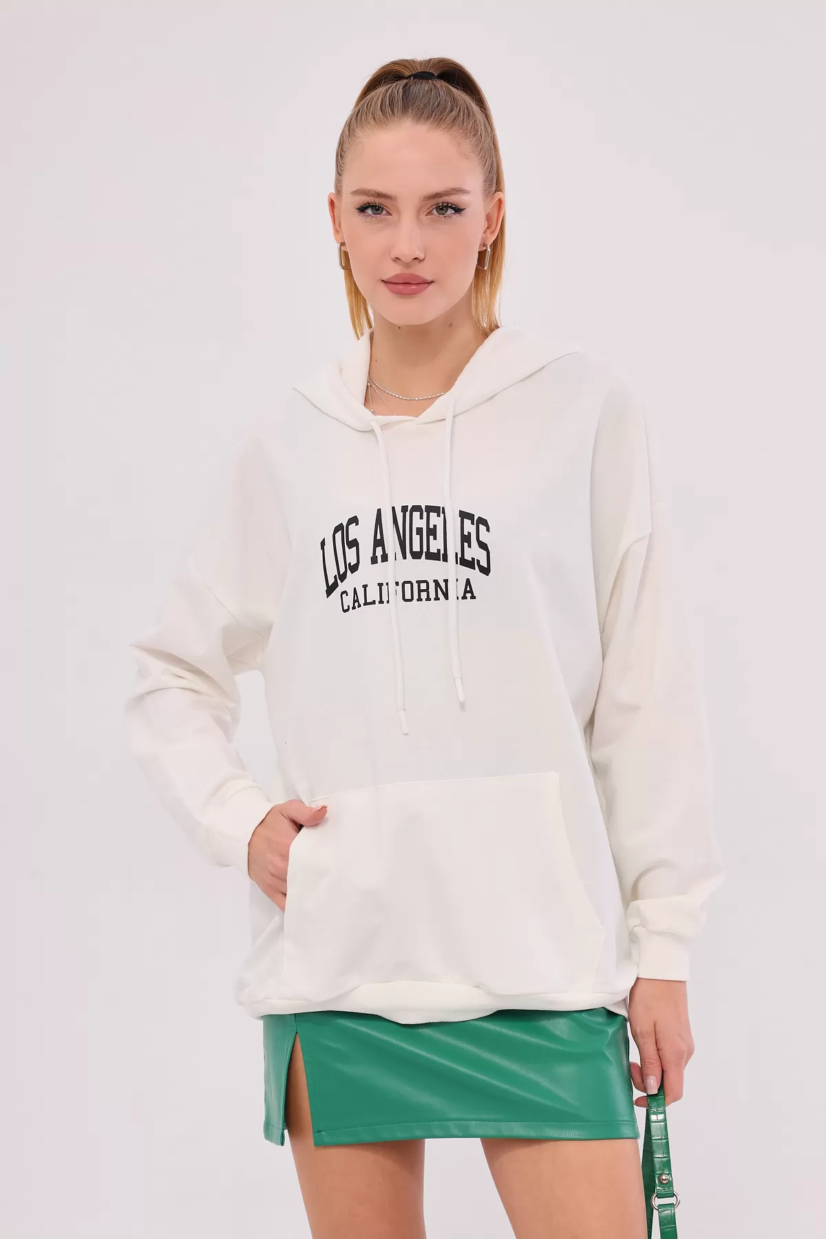 ARM-25K001026 Beyaz Los Angeles Baskılı Kapüşonlu Oversize Sweatshirt