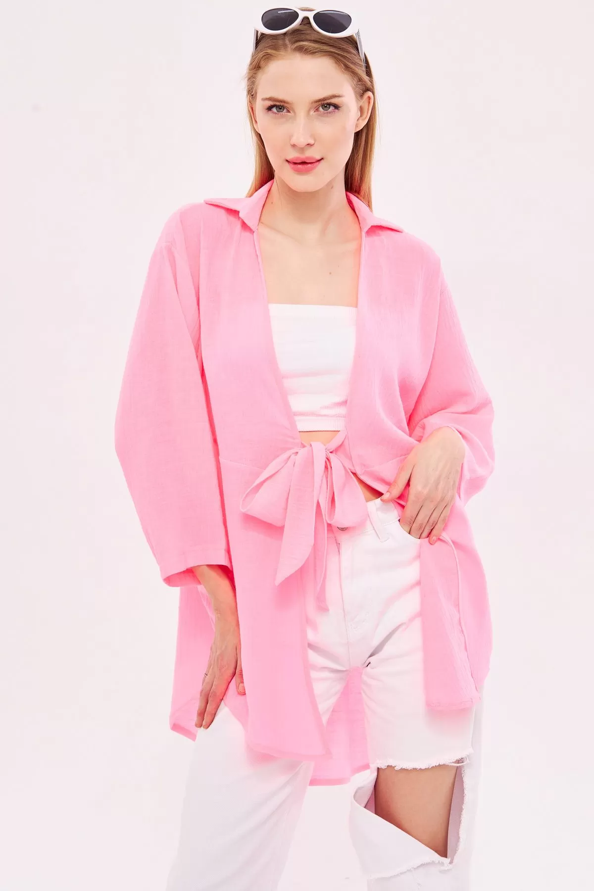 ARM-24Y001063 Neon Pembe Keten Görünümlü Önden Bağlamalı Kimono Gömlek