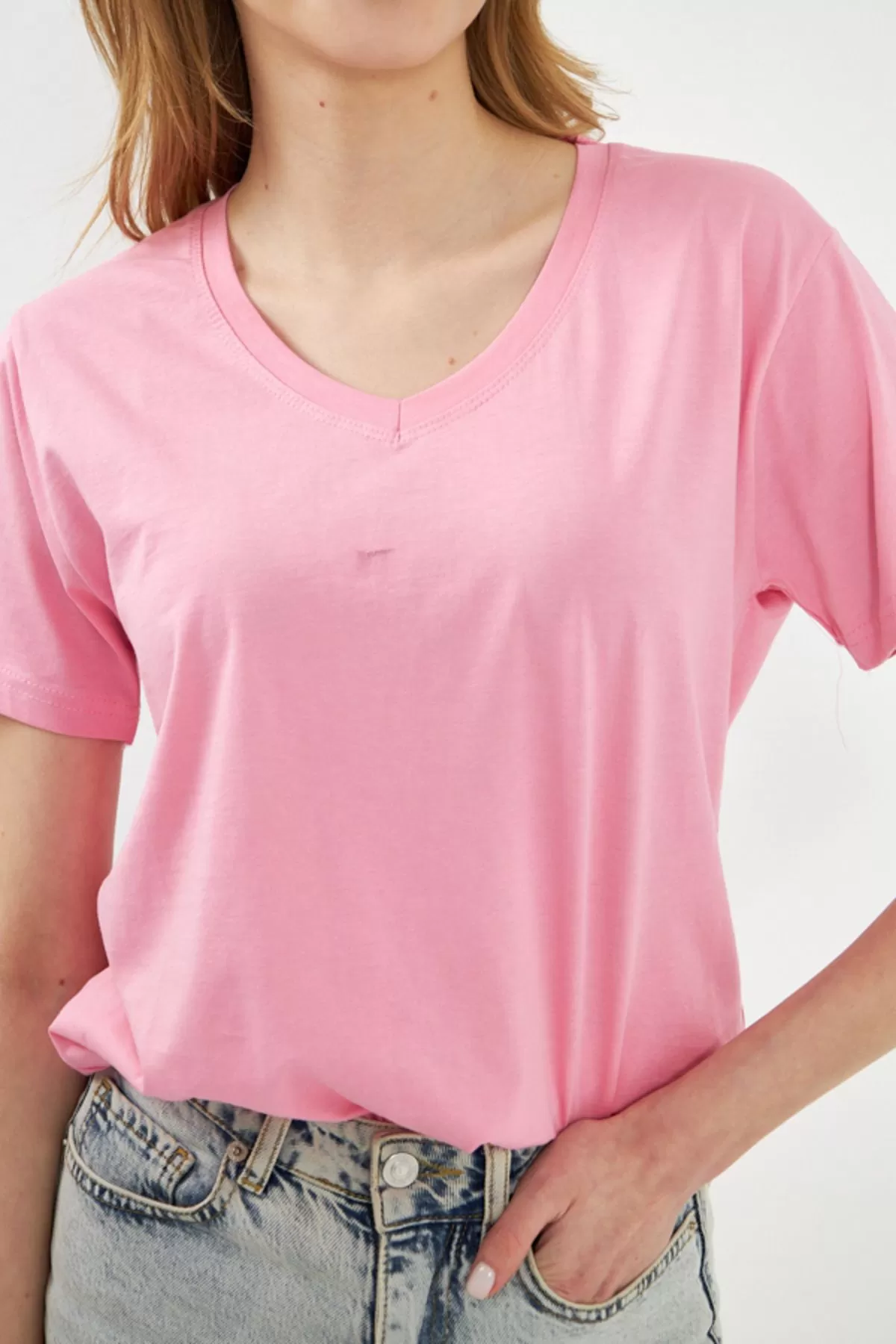 ARM-23Y024002 Pembe V Yaka T-Shirt