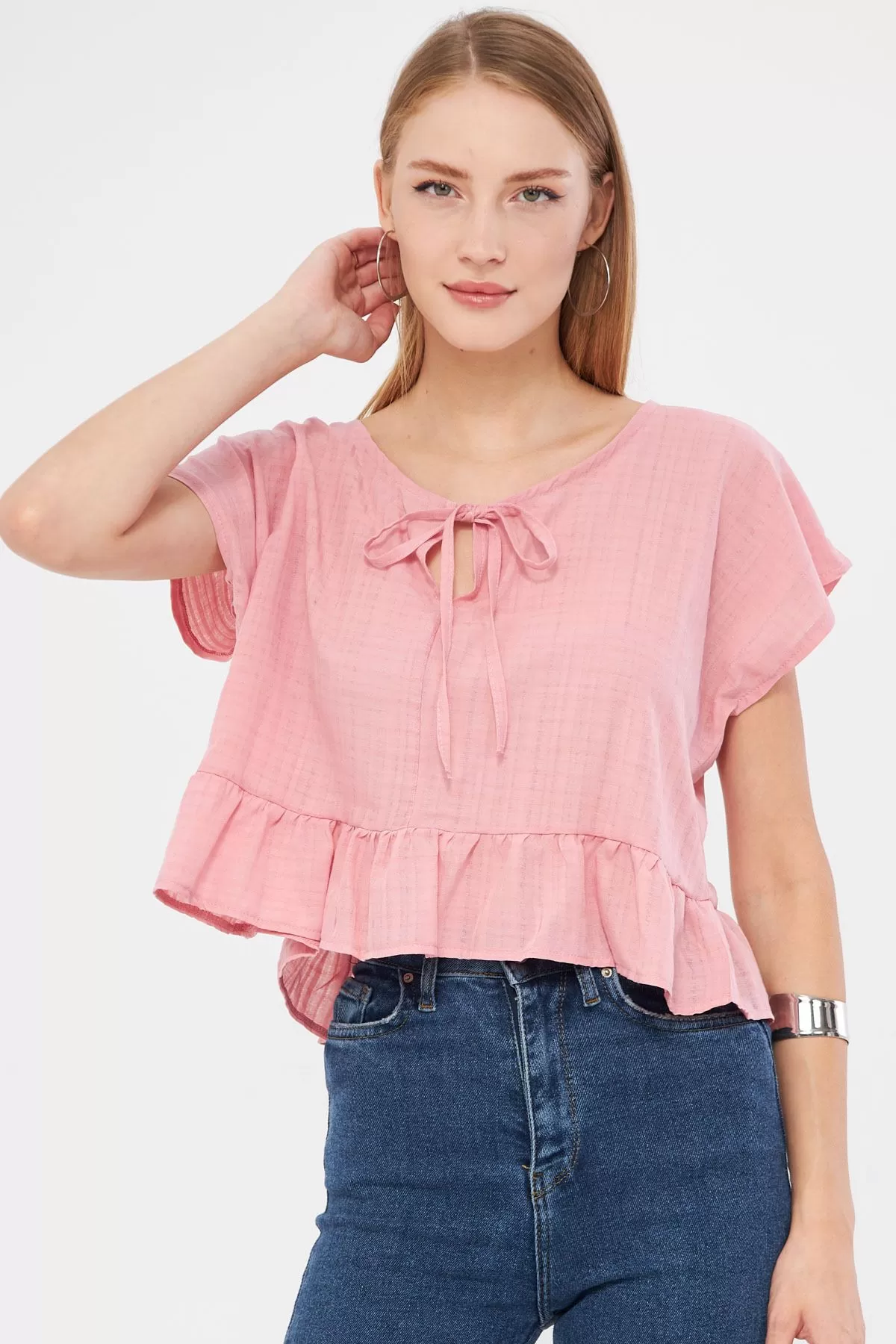 ARM-24Y001088 Pudra Yarasa Kol Yakası Bağlamalı Eteği Fırfırlı Oversize Crop Bluz