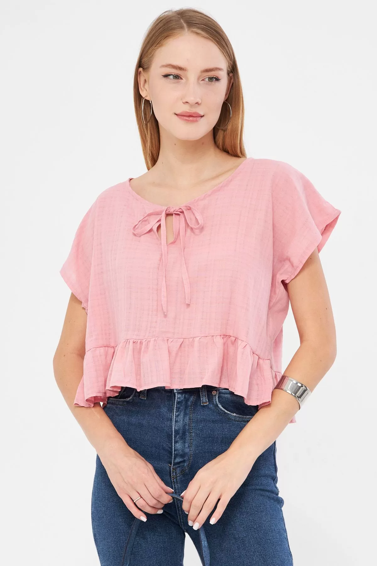 ARM-24Y001088 Pudra Yarasa Kol Yakası Bağlamalı Eteği Fırfırlı Oversize Crop Bluz