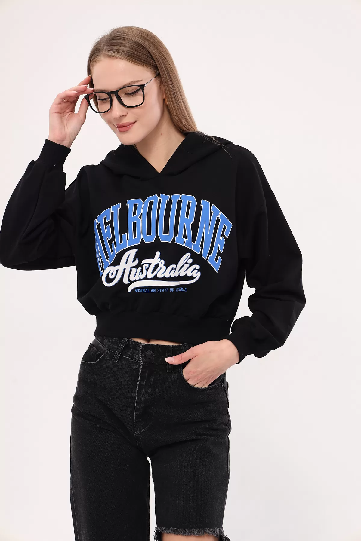 ARM-25K001028 Siyah Önü Yazılı Kapüşonlu Crop Sweatshirt