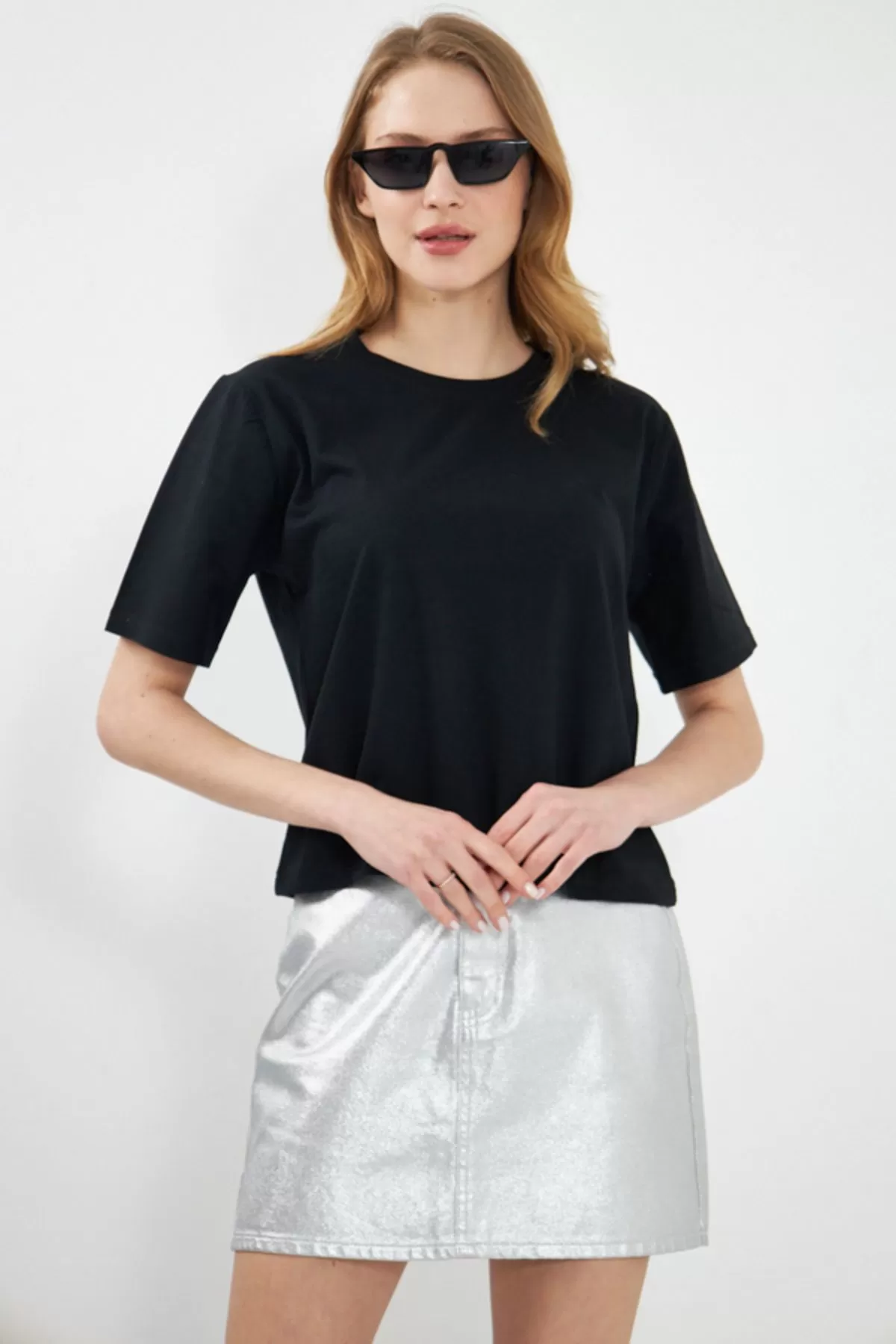 ARM-24Y024010 Siyah Oversize Crop T-Shirt