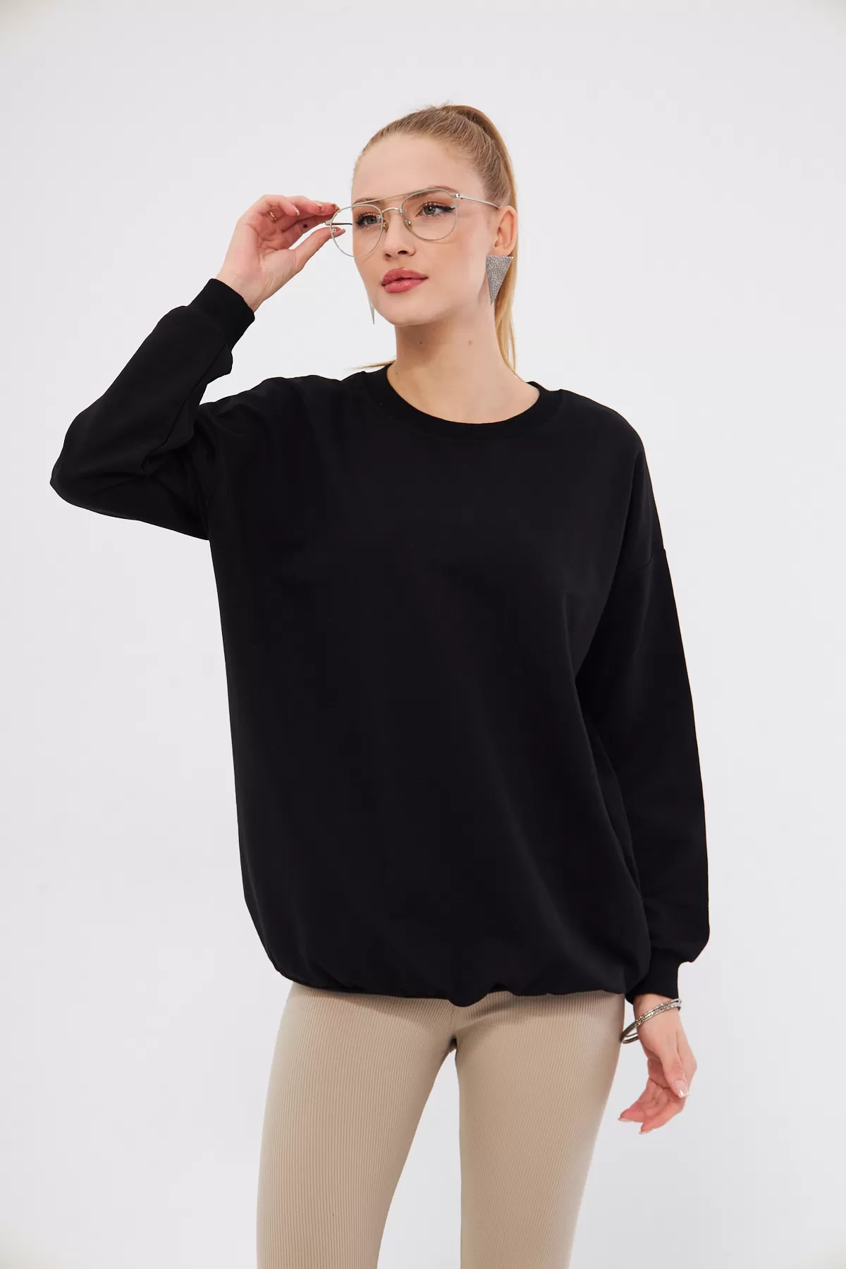 ARM-22K024027 Siyah Yuvarlak Yaka Oversize Sweatshirt