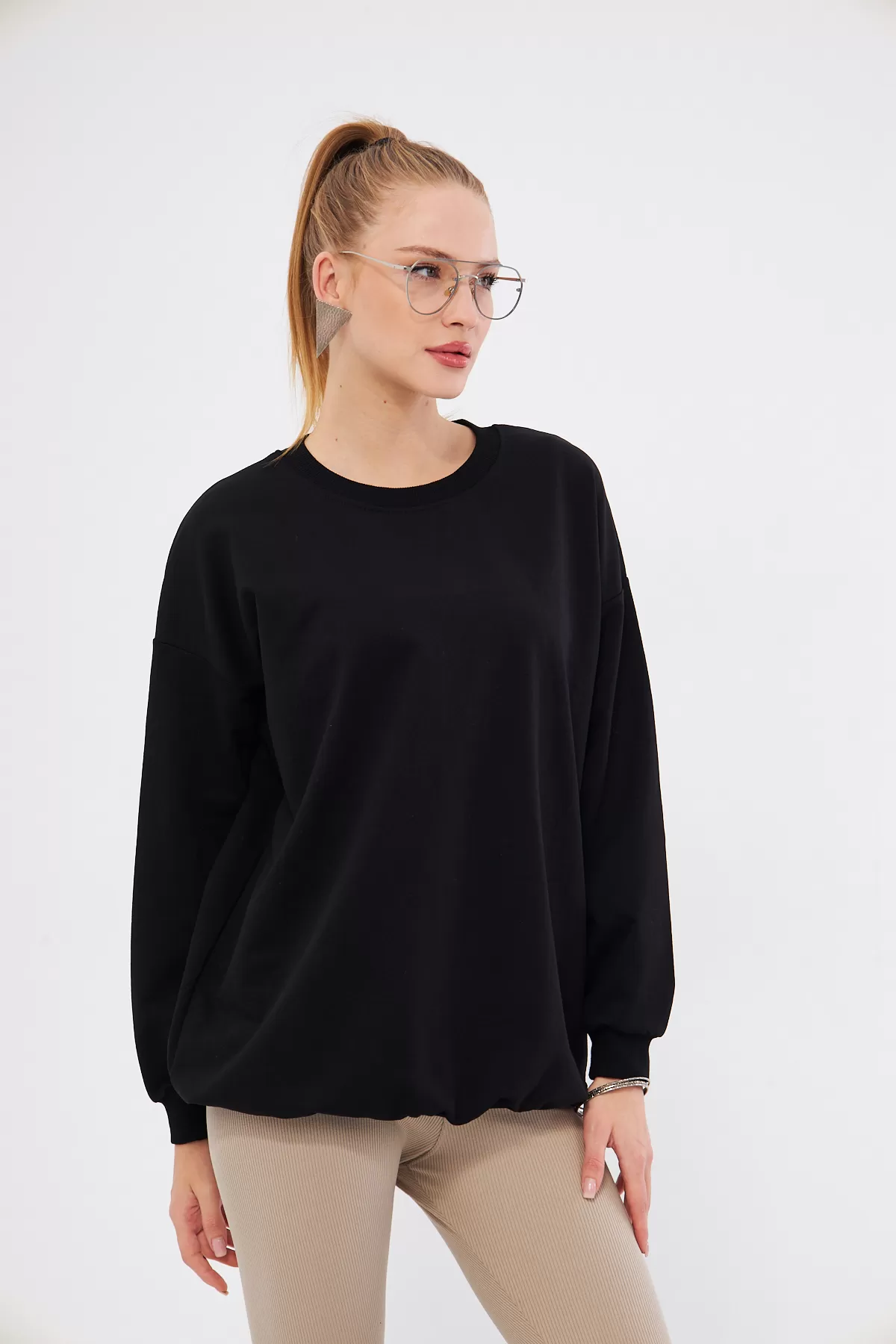 ARM-22K024027 Siyah Yuvarlak Yaka Oversize Sweatshirt