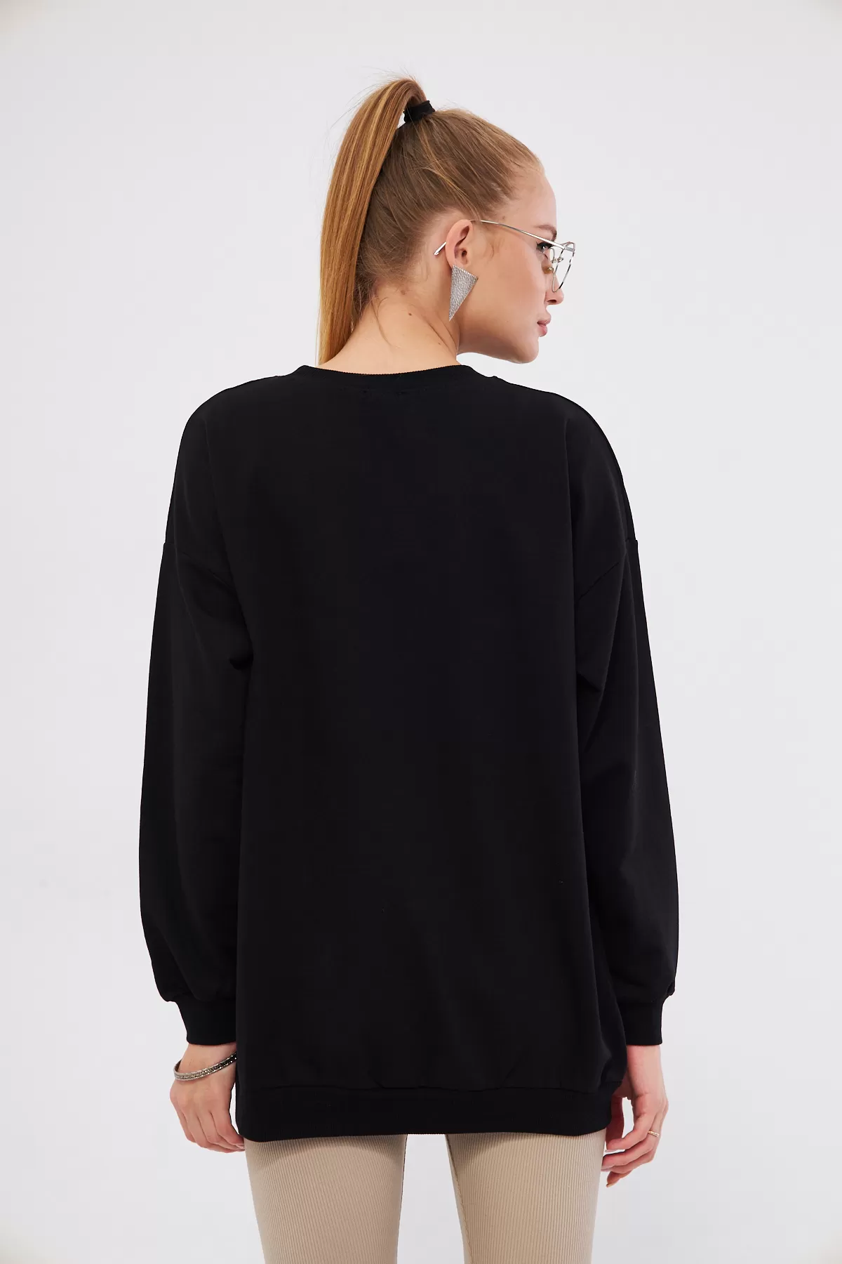 ARM-22K024027 Siyah Yuvarlak Yaka Oversize Sweatshirt