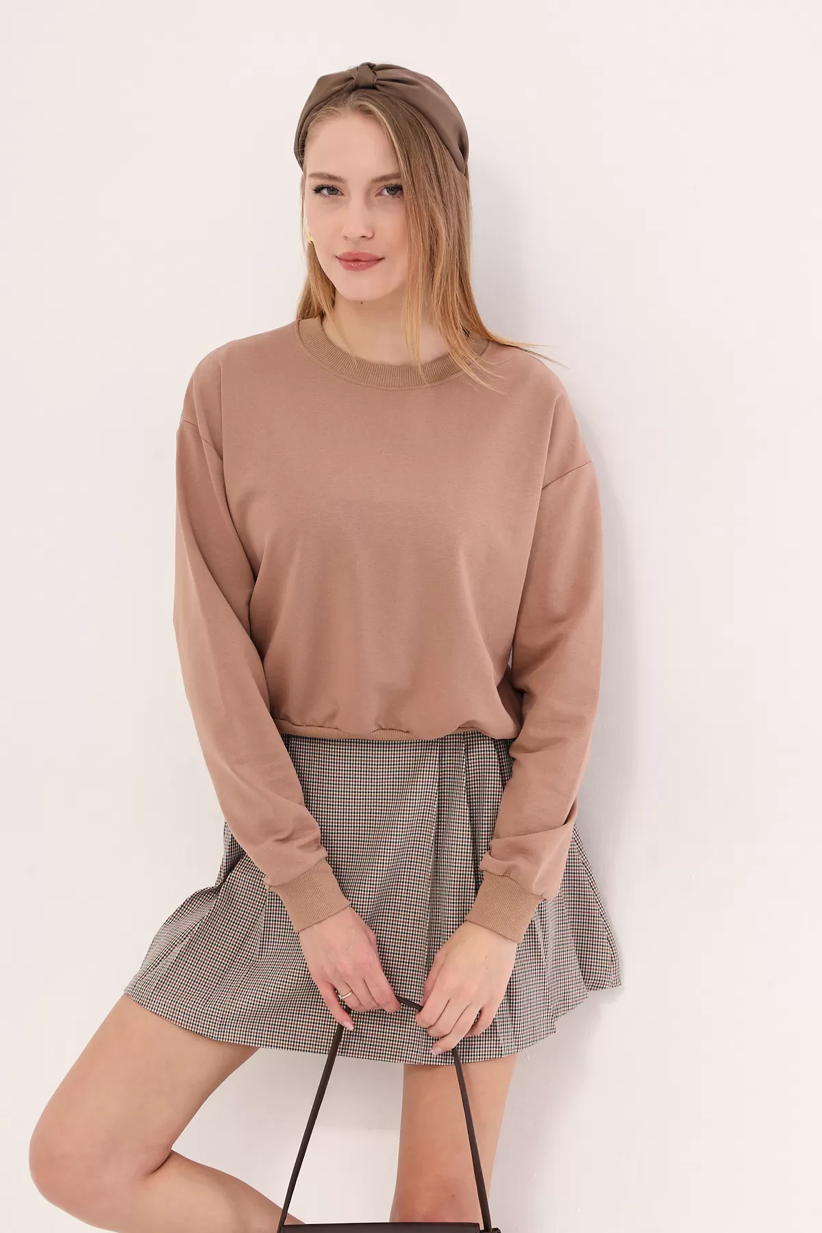 ARM-25K001027 Vizon Bisiklet Yaka Crop Sweatshirt