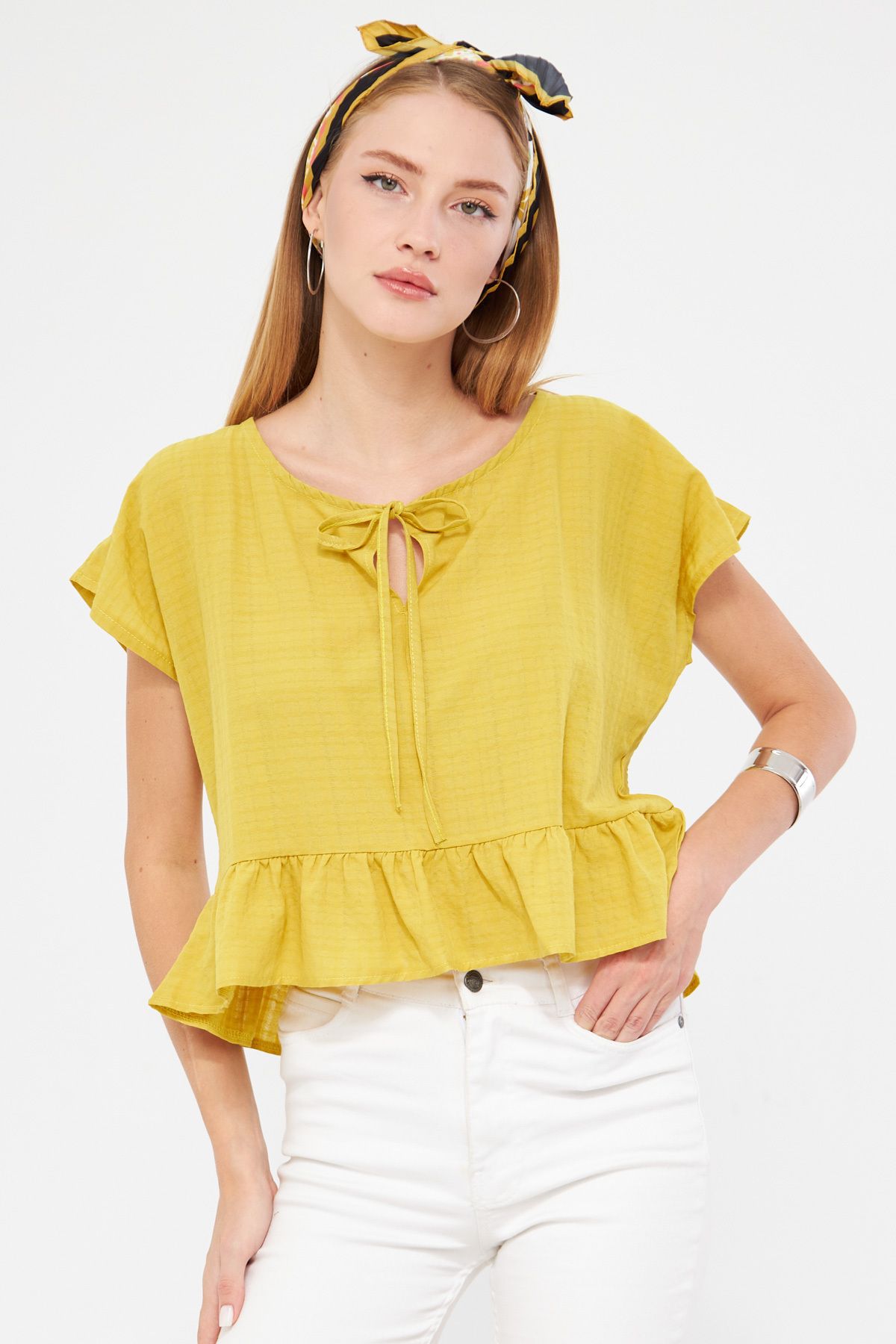 ARM-24Y001088 Yağ Yeşili Yarasa Kol Yakası Bağlamalı Eteği Fırfırlı Oversize Crop Bluz